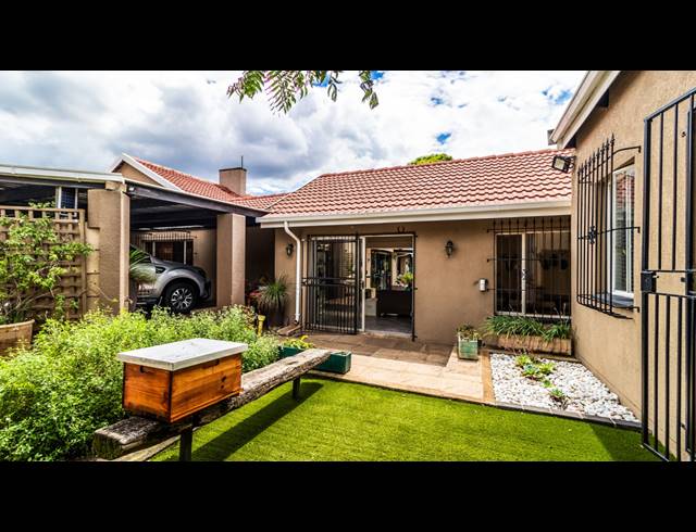 3 BEDROOM HOUSE FOR SALE IN BUURENDAL
